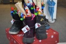 Nikolausstiefelaktion - Stiefel im Schaufenster 